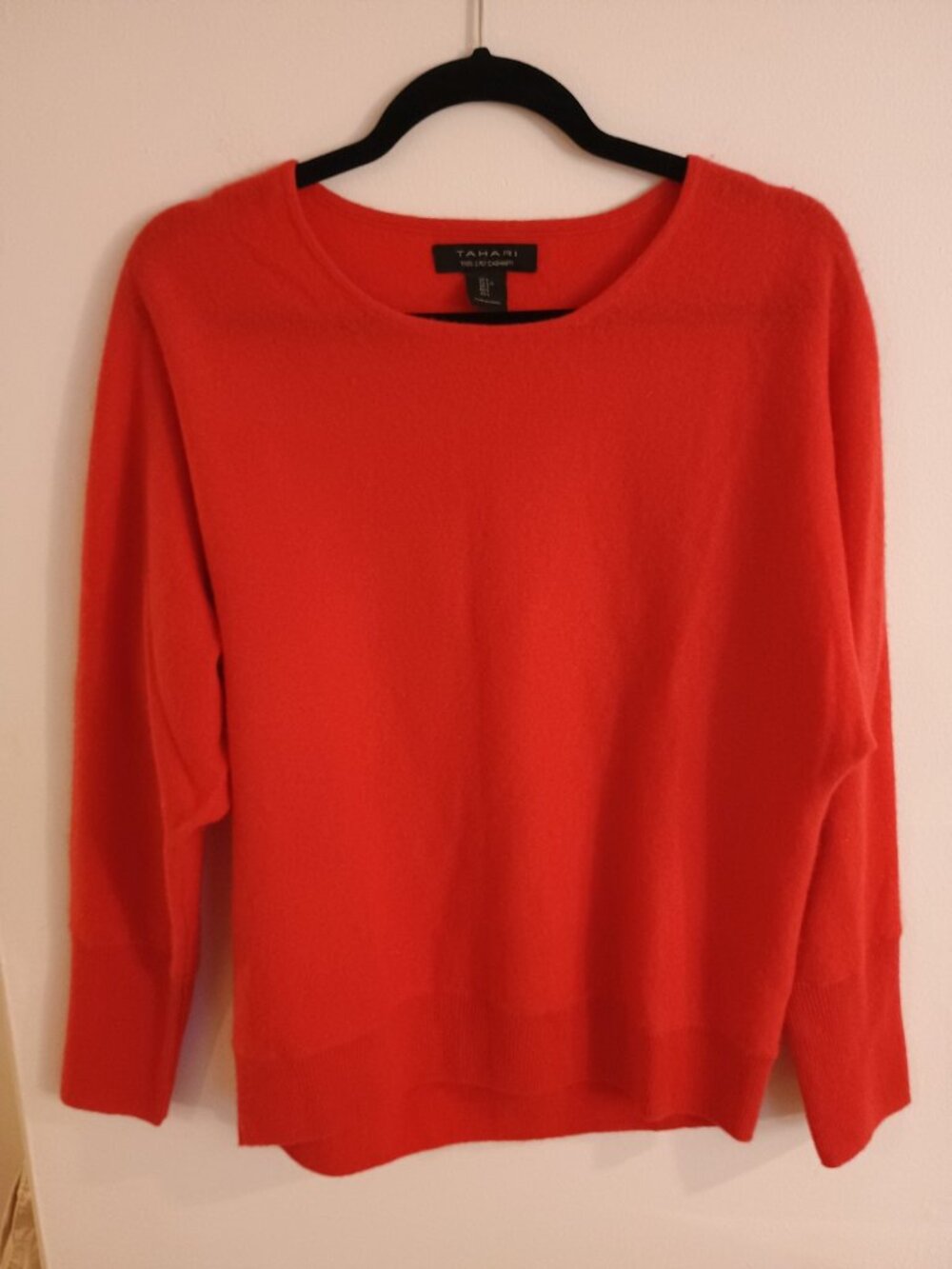 Tahari 100% 2-Ply Cashmere Women's Large Red Dolman Sleeve Pullover Sweater